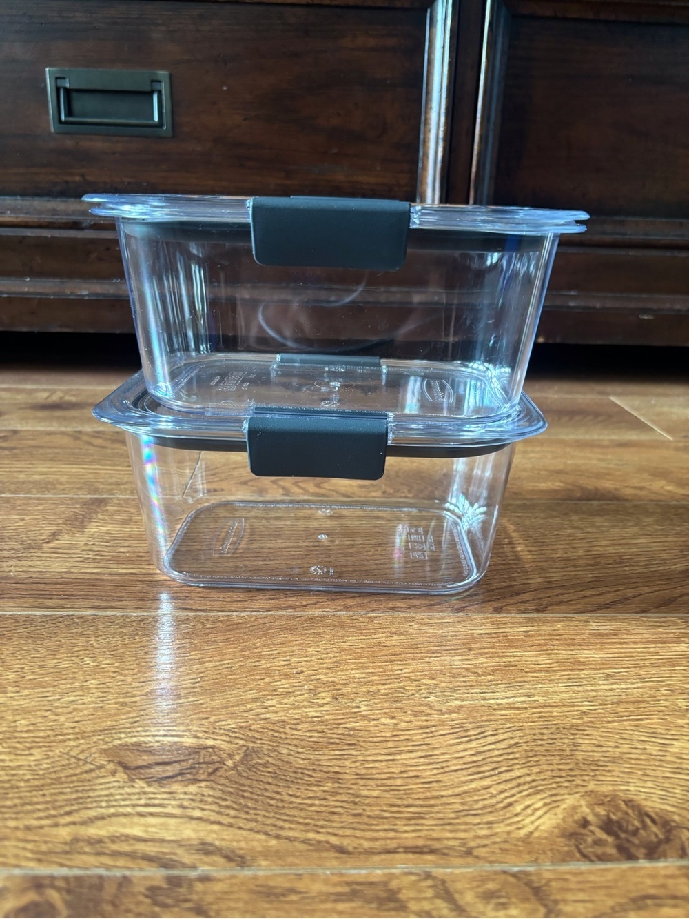 Rubbermaid Airtight Clear Food Storage Containers with Black Clips - Set of 2